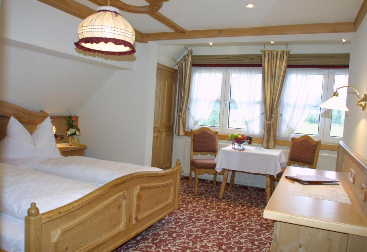 Hotel Neuwirt Ramsau am Dachstein Room photo