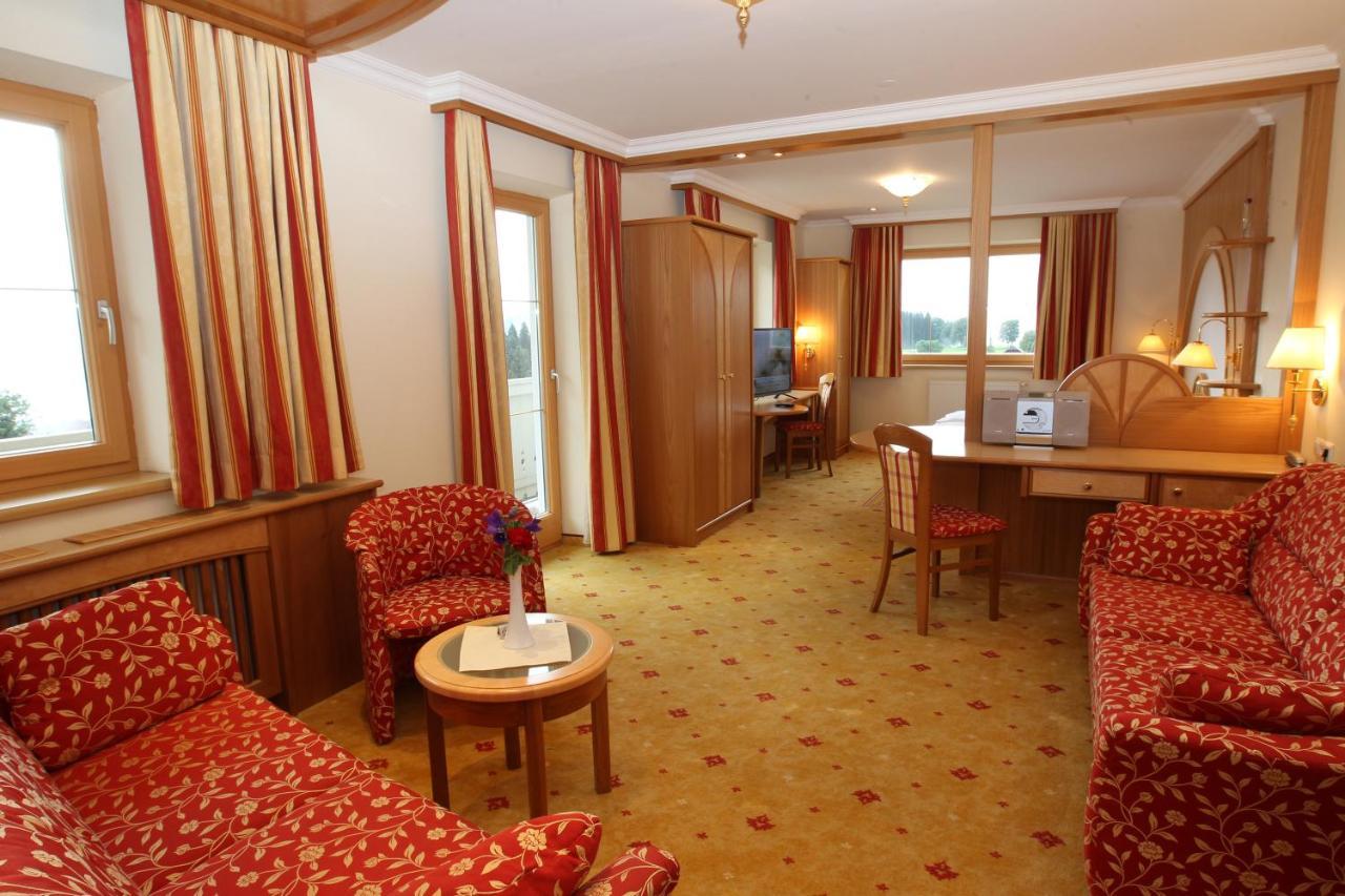 Hotel Neuwirt Ramsau am Dachstein Exterior photo