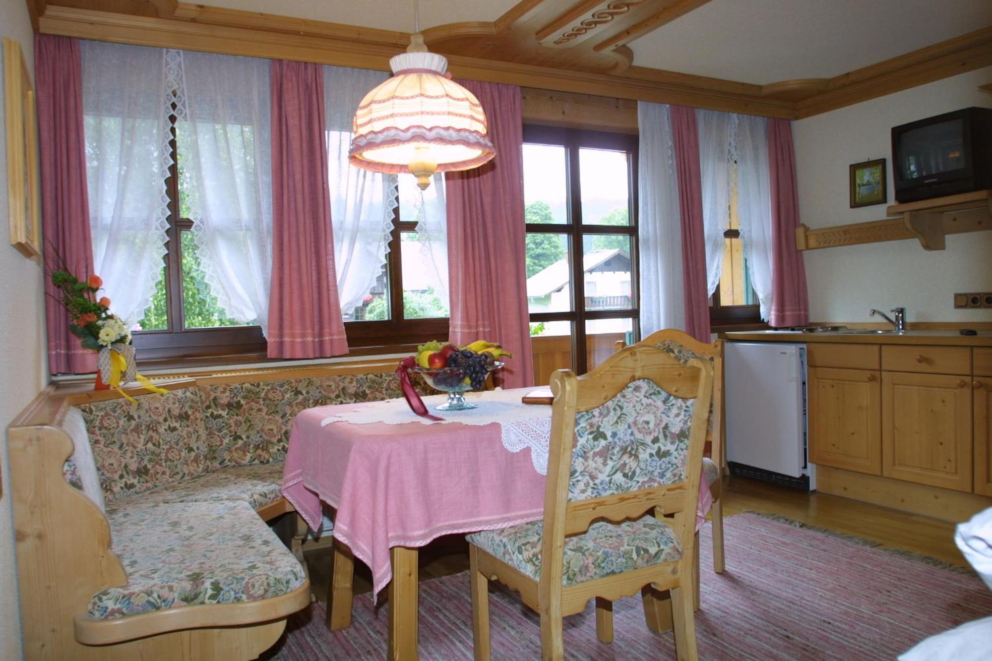 Hotel Neuwirt Ramsau am Dachstein Exterior photo